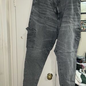AMERICAN EAGLE SIZE 22 short cargo pants